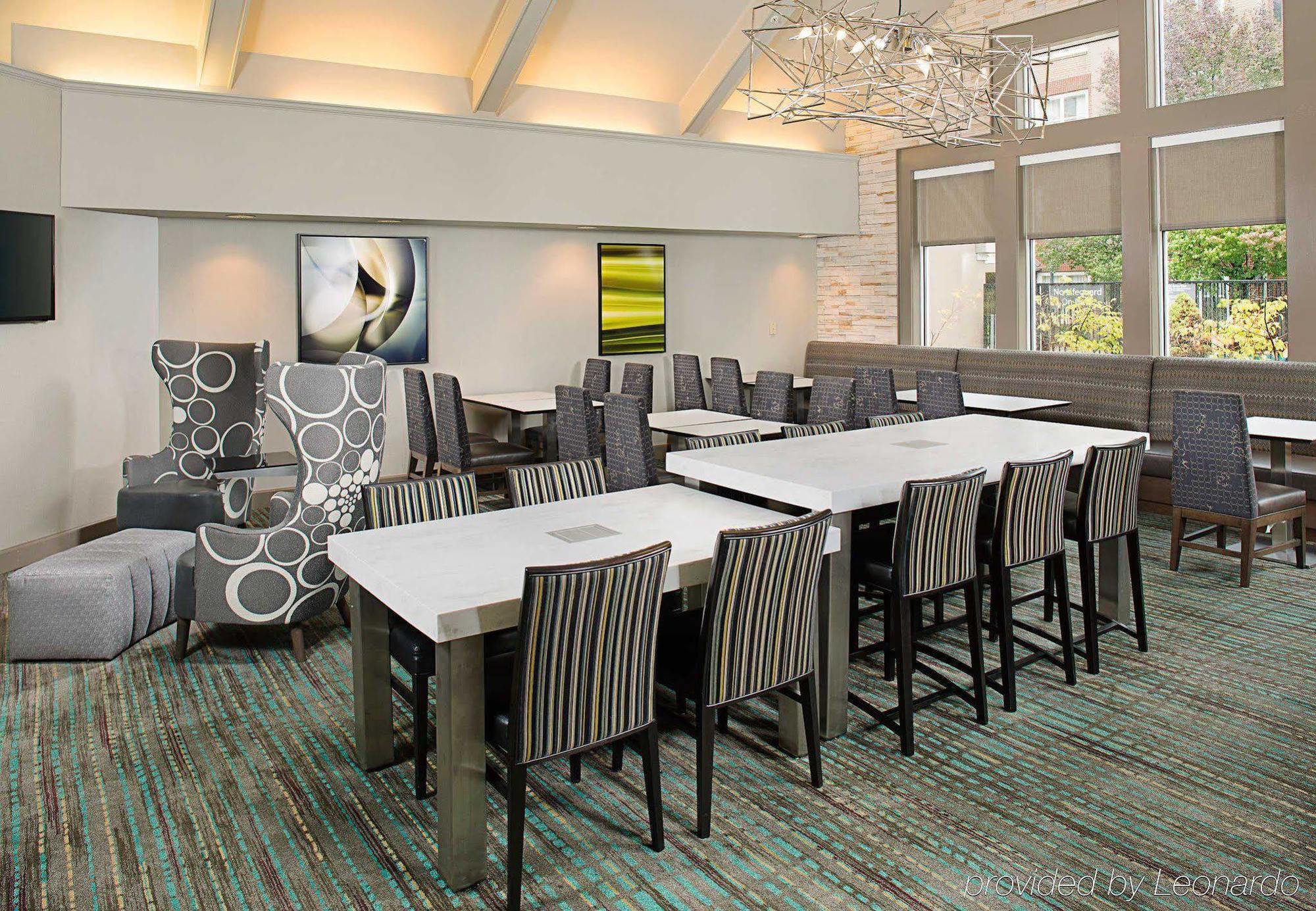 Residence Inn By Marriott Detroit Ливония Экстерьер фото